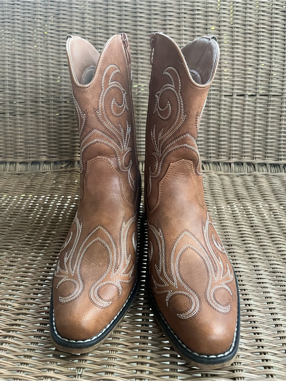 Women’s Brown Western Embroidered Boots